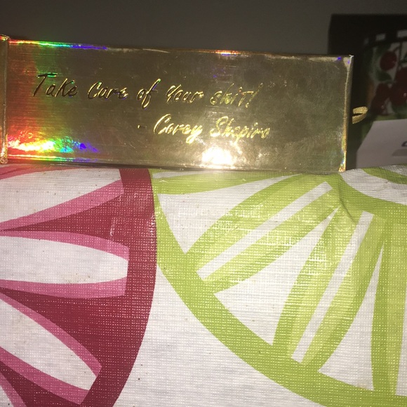 VF Gold Frame - Picture 5 of 5